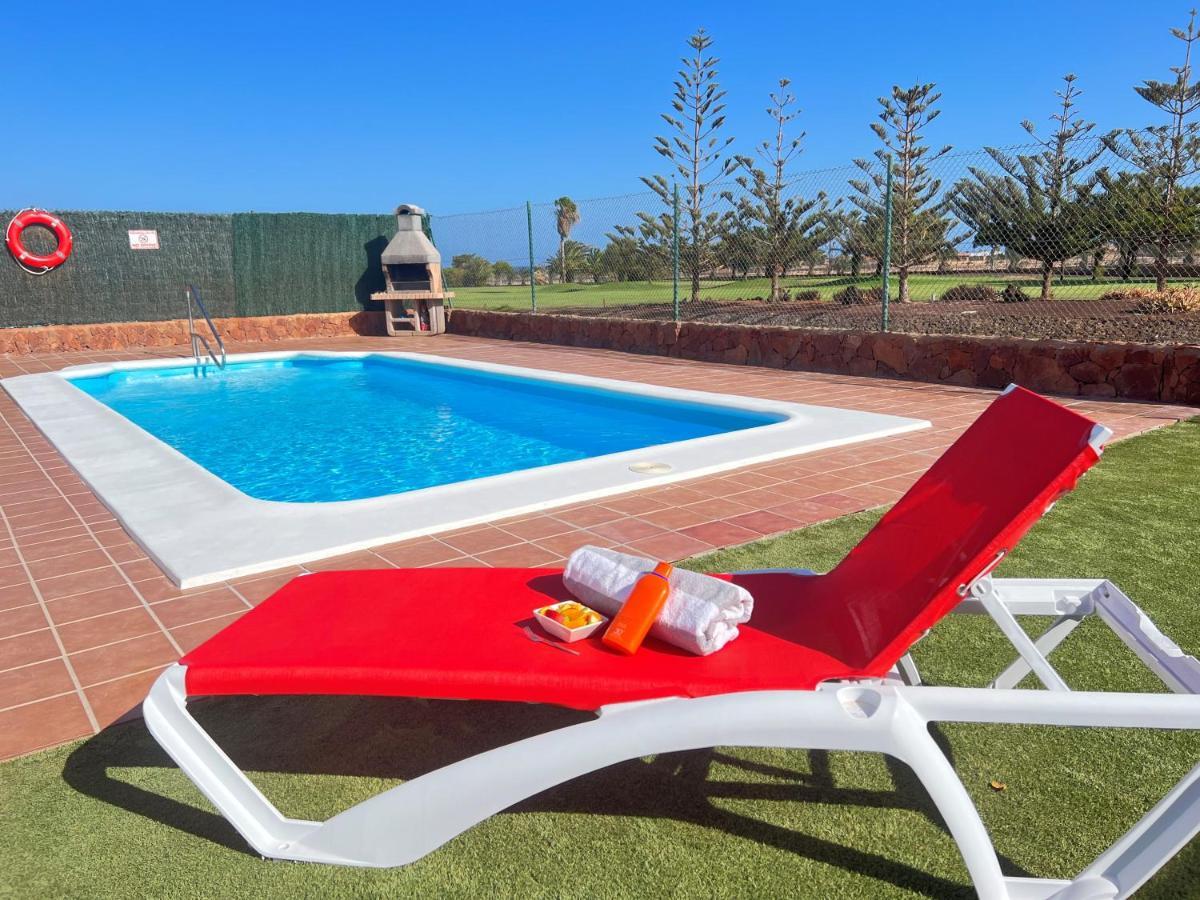 Villa Eva - New To The Market, Fully Refurbished Licensed Villa - Private Pool Caleta De Fuste Exterior photo