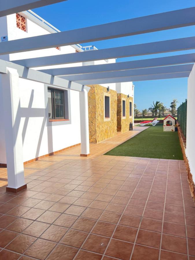 Villa Eva - New To The Market, Fully Refurbished Licensed Villa - Private Pool Caleta De Fuste Exterior photo
